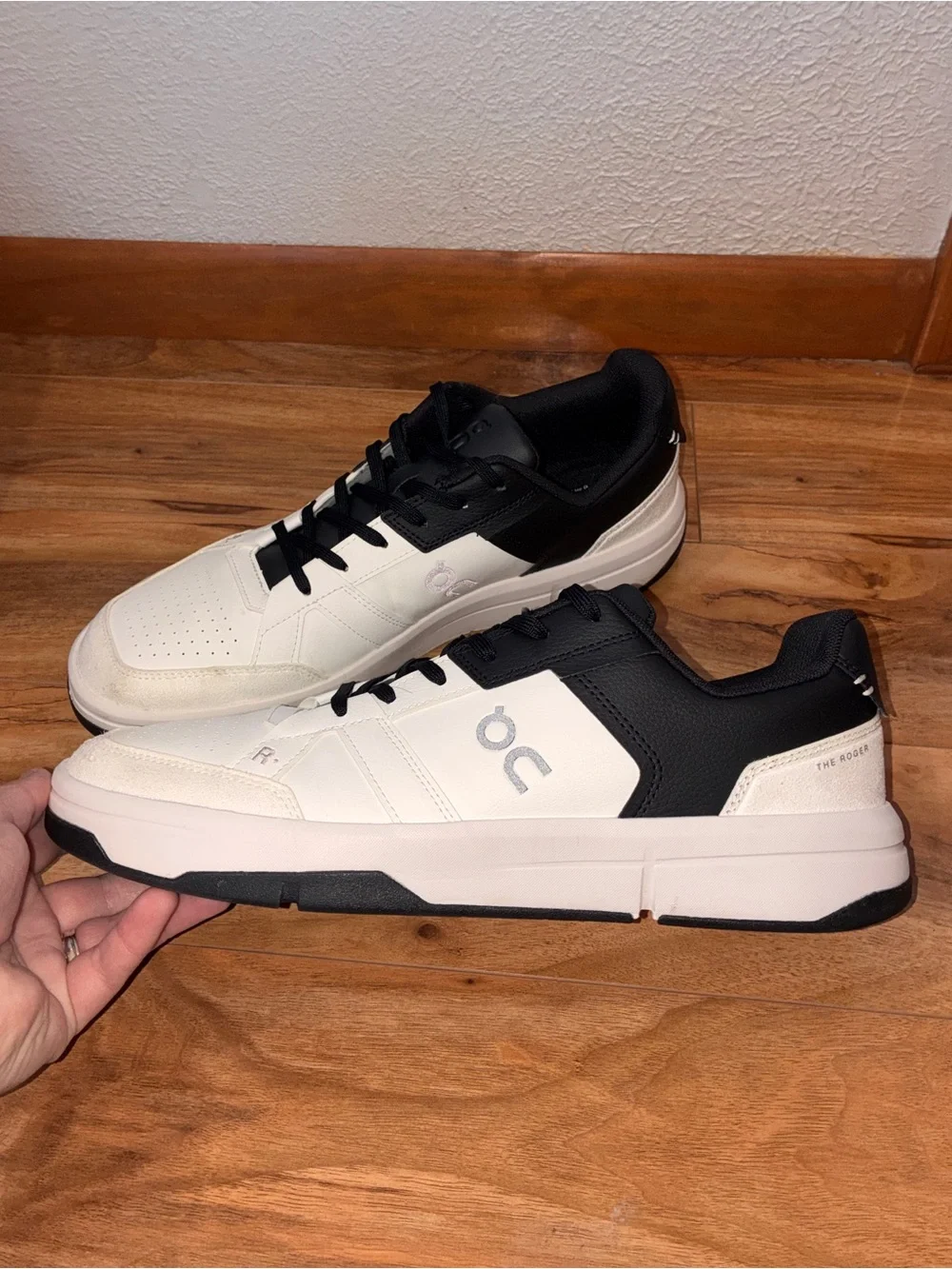 On Cloud Men’s The Roger Clubhouse Athletic Sneaker Shoes, white/black - size 12